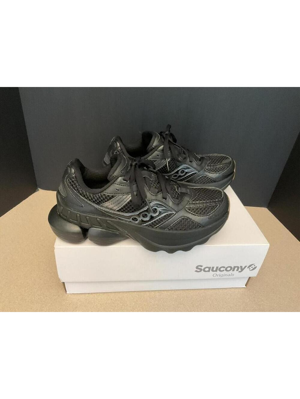 New! Womens Saucony Grid NXT Black Athletic Shoes. Size 6. Awesome Shoes!